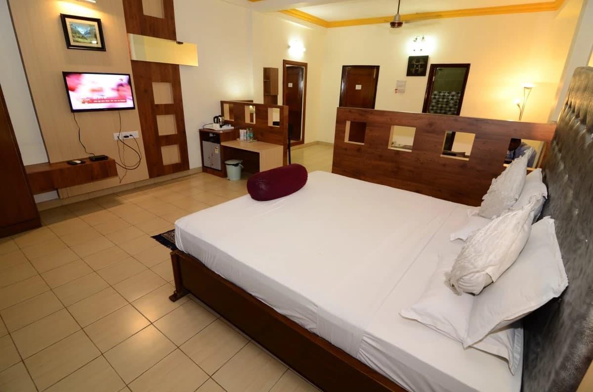 Hotel Little Palace Dibrugarh Εξωτερικό φωτογραφία