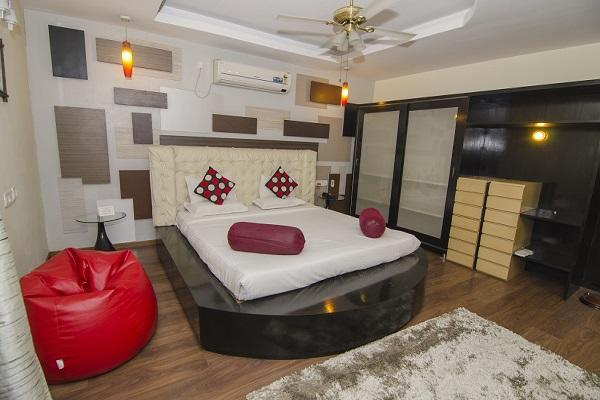 Hotel Little Palace Dibrugarh Εξωτερικό φωτογραφία