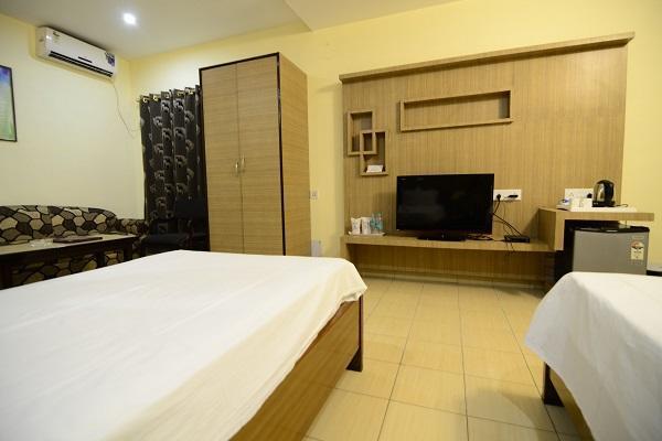 Hotel Little Palace Dibrugarh Εξωτερικό φωτογραφία
