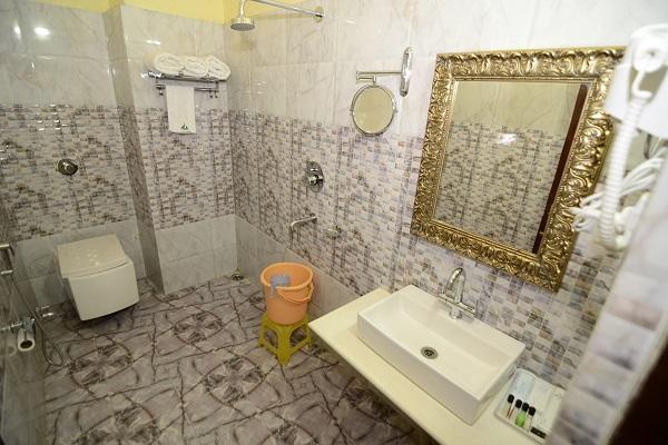 Hotel Little Palace Dibrugarh Εξωτερικό φωτογραφία