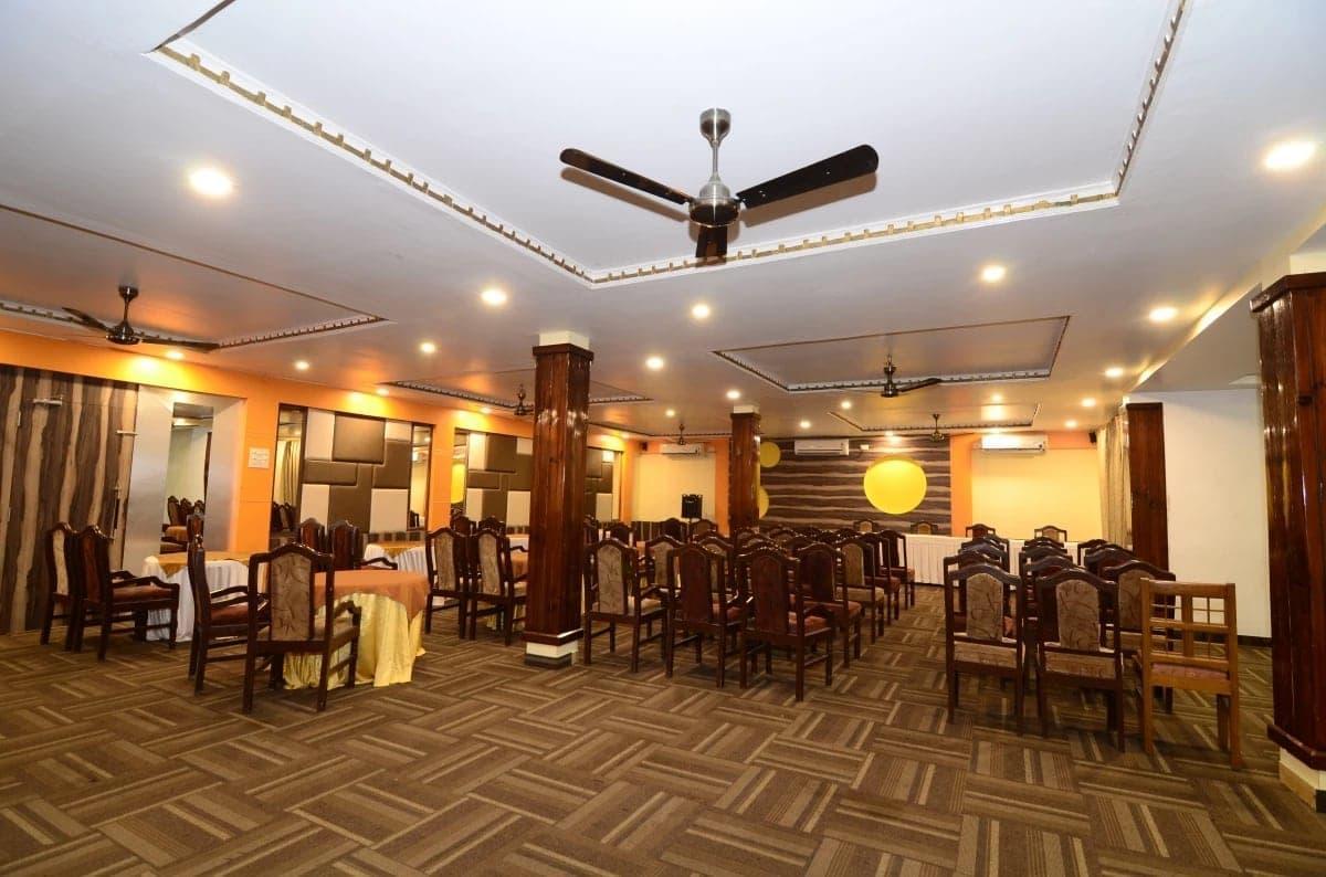 Hotel Little Palace Dibrugarh Εξωτερικό φωτογραφία